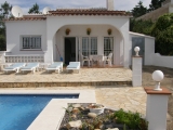 Villa with pool, located in the urbanization of La Kreu de Lloret de 6 km from Lloret de Mar