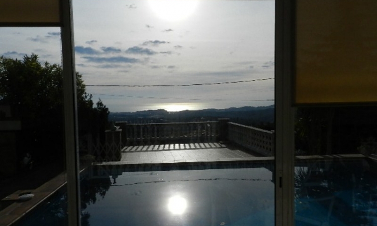 Villa ROSA BLANCA with pool, located in the urbanization Lloret Blau 6 km from Lloret de Mar