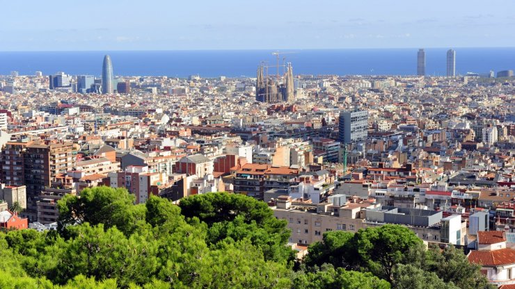Барселона панорамная и Башня Glòries